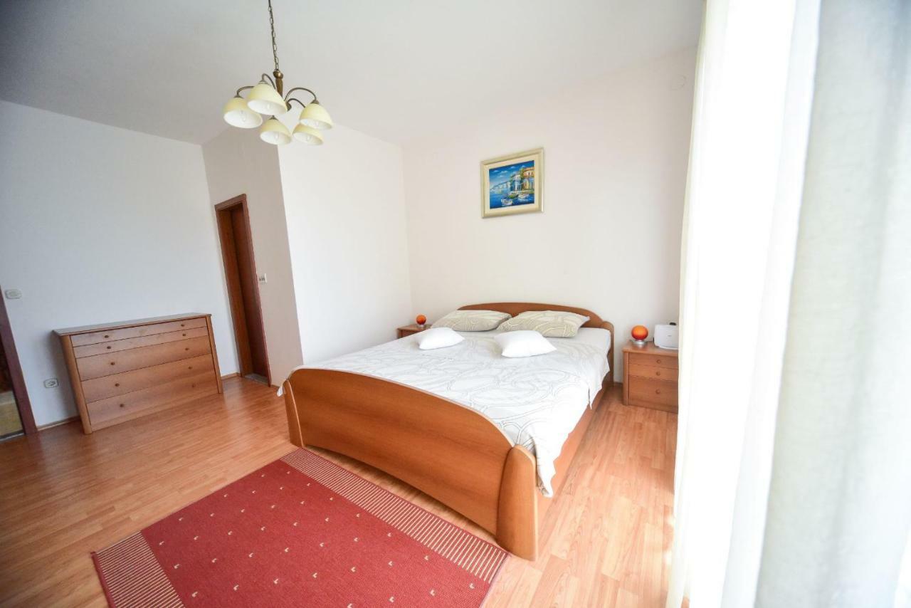 Apartment Marcella 2 Ljubač Dış mekan fotoğraf